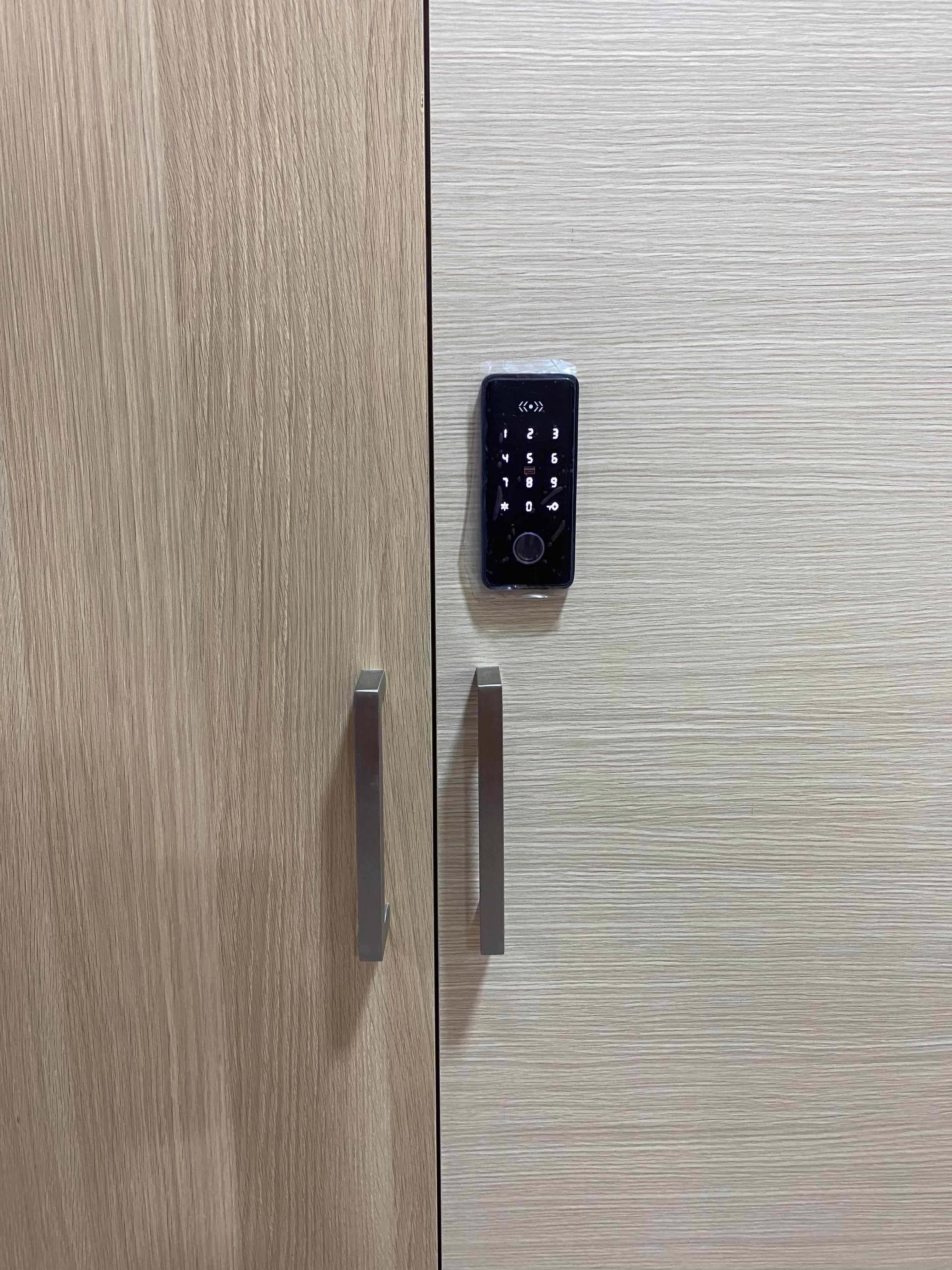 Serrures intelligentes Maroc pour maisons modernes avec contrôle à distance